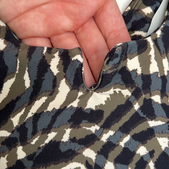 Sage Collective animal print black green sports bra size small - Picture 3 of 9